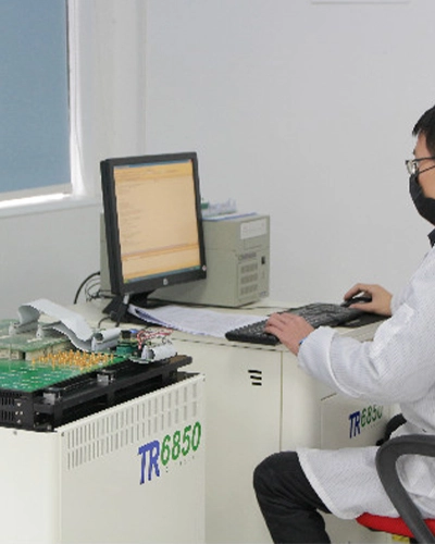 Food-grade stainless steel and bamboo lid material inspection before production