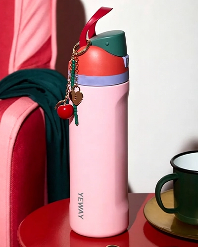 FreeSip Water Bottle for Office and Commuting Straw Lid Insulated Bottle Custom OEM