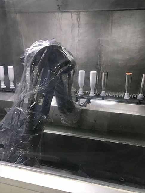 Dust-free powder coating and surface finishing process for custom stainless steel water bottles and wholesale drinkware OEM production