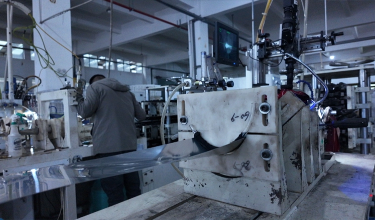 Stainless steel tube and sheet preparation for water bottle manufacturing