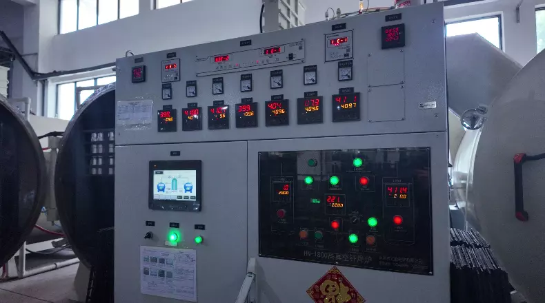Vacuum insulated stainless steel water bottle manufacturing processg