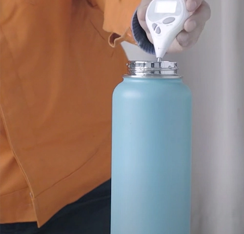 Vacuum insulation integrity testing for double wall water bottles