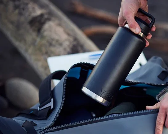 Stainless steel water bottles for outdoor