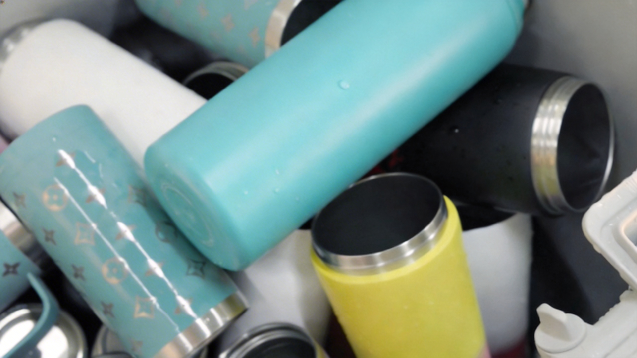 Dishwasher safe integrity test for custom logo water bottles with high-heat cycle validation