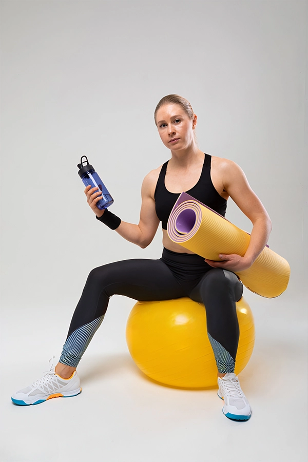 Wholesale drinkware supplier offering global DDP shipping and volume-based pricing for international brands.