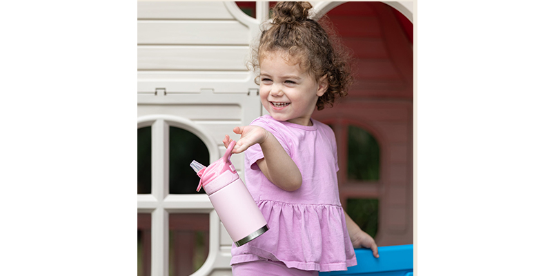 stainless steel and plastic water bottle use cases for kids sports and outdoor